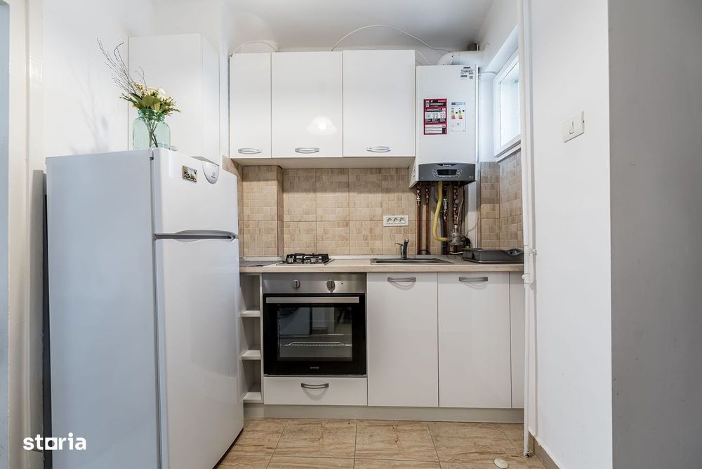 Câștigi o oră pe zi! Apartament cu 2 camere ultracentral, etaj 2