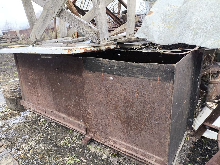 Продам емкости  для воды.