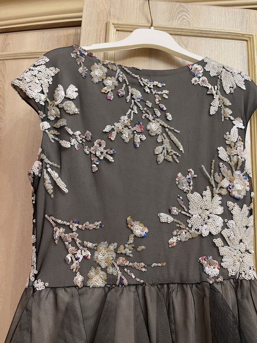 Вечерние платья