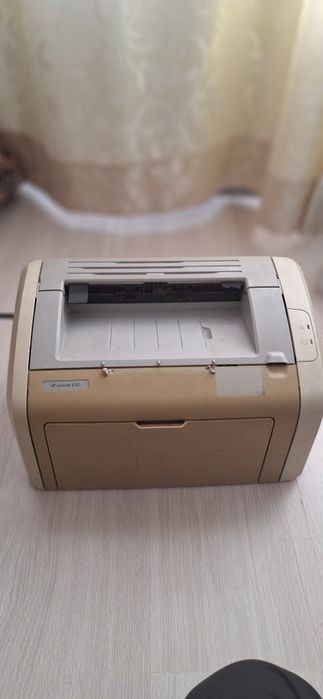 HP LaserJet1020 принтер