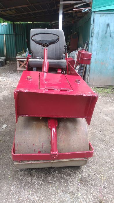 Продам каток б.у дорожный