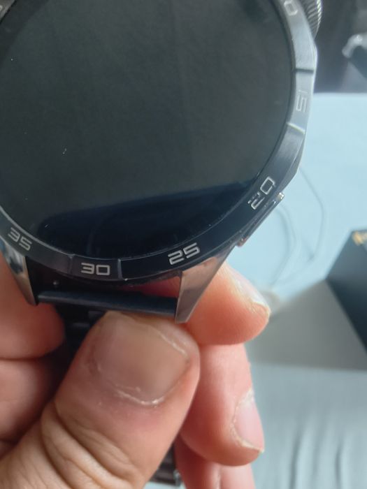 Huawei Watch GT 4 (46mm) Black + Гаранция до 11.2027 + Допълнителна верижка