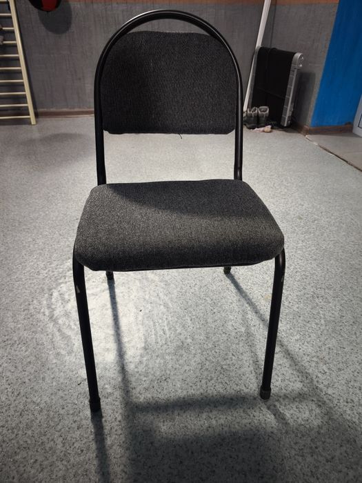 Продам стулья офисные