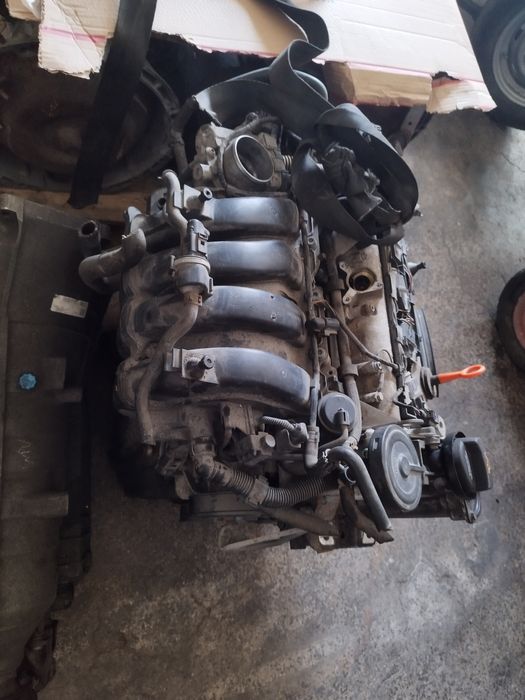 Двигател VW,AUDI 1.6 фси fsi-BLF