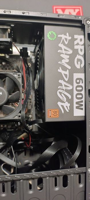 Vând calculator incomplet Ryzen 5 16 GB ddr4