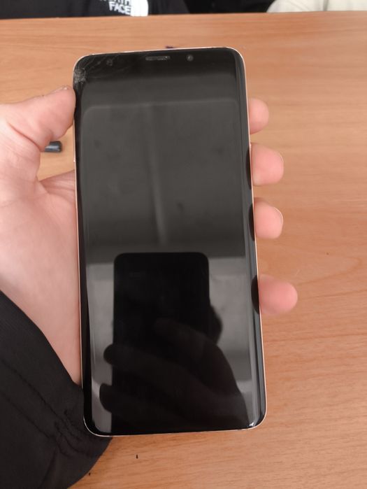 Продам самсунг s9+