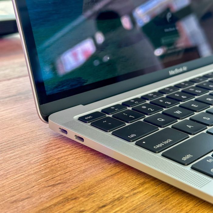 Macbook Air / В новом состоянии