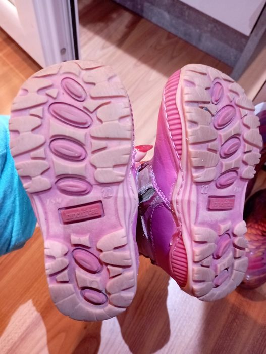 Детски ботушки за момиченце с подарък пантофки