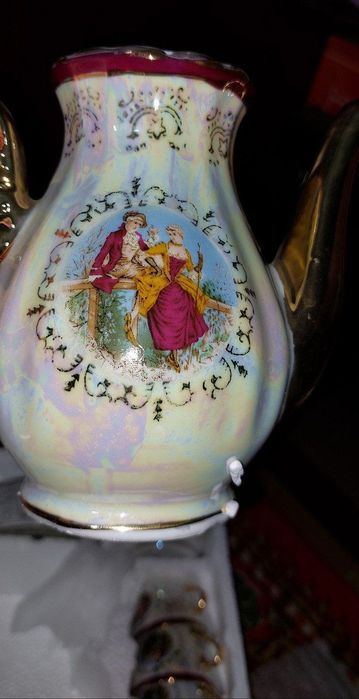 Чайник и кофейный сервиз МАДОННА