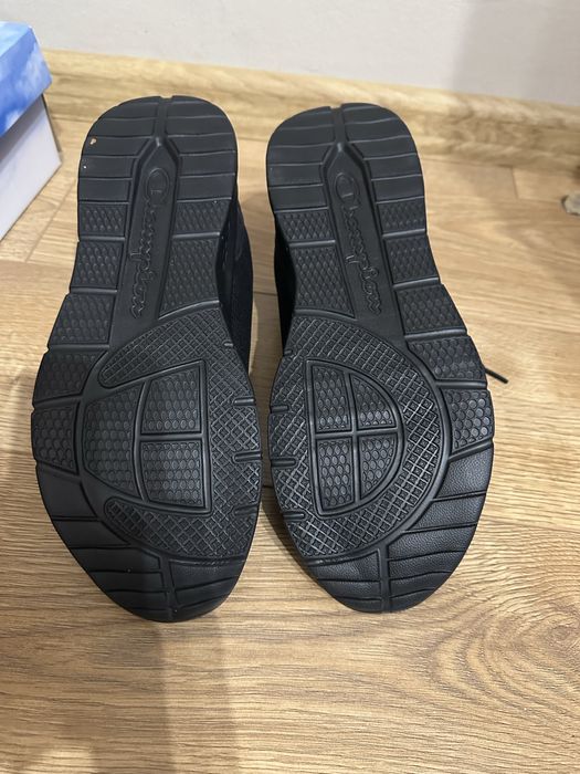 Adidași bărbați Champion PORT Black mărimea 42 (UK 8) noi în cutie