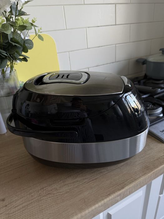 Мультиварка Redmond