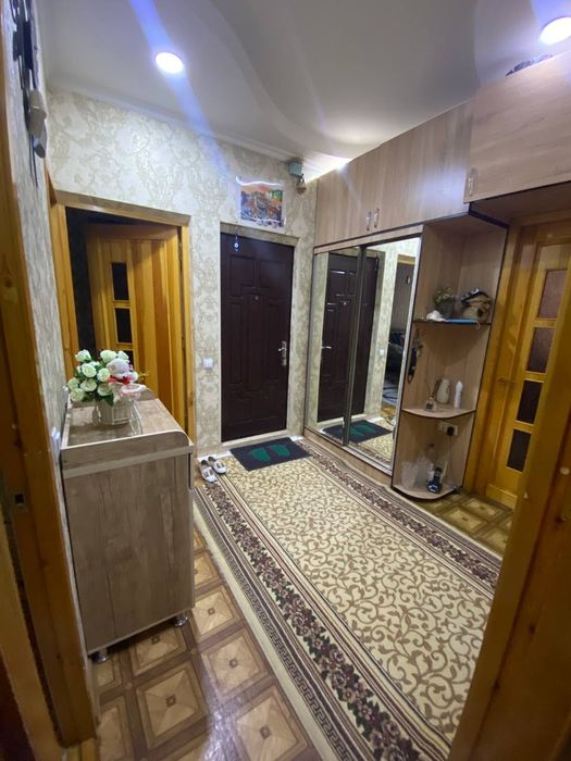 Продаётся 4-комнатная квартира