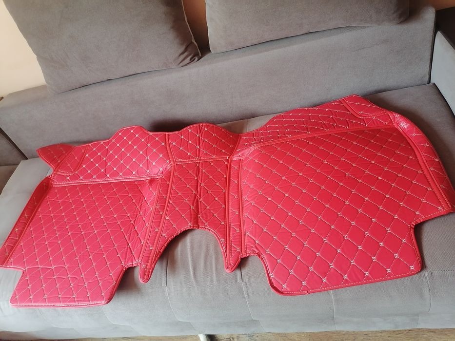 Стелки за Автомобил.Чисто нови