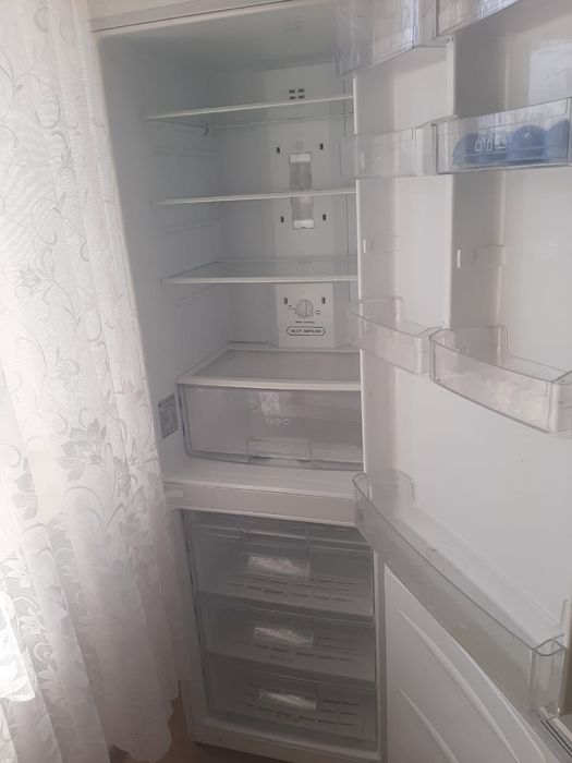 Холодильник марки  LG