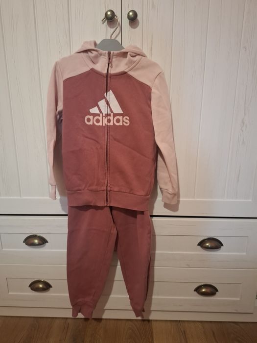 Детски спортен екип за момиче Nike & Adidas