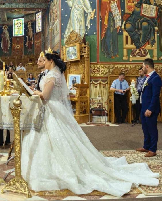 Rochie mireasă  + voal Karmas