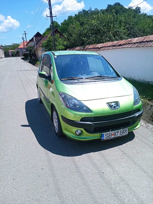 PEUGEOT 1007