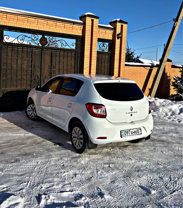 RENO SANDERO 2014/1.6л kz-учет
