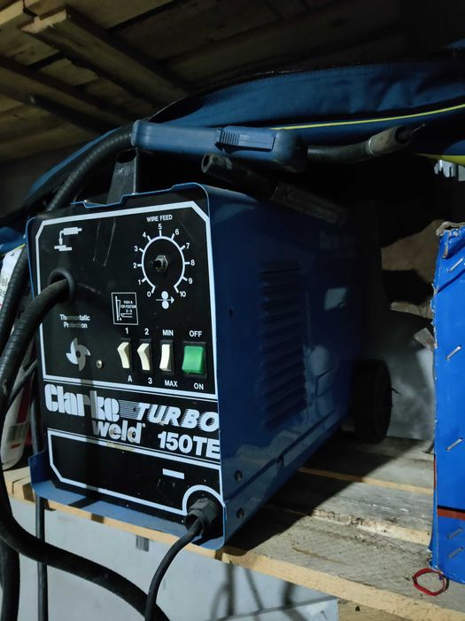 Aparat de sudura profesional cu fir