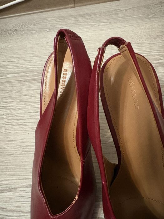 Продаются новые туфли