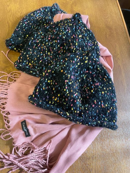 Продам вязаные шапочки