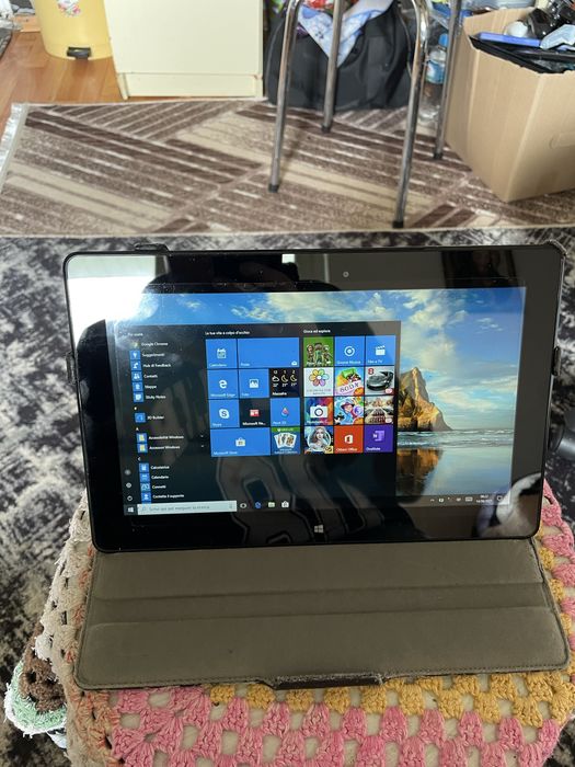 Vând tabletă asus cu windows 10 home