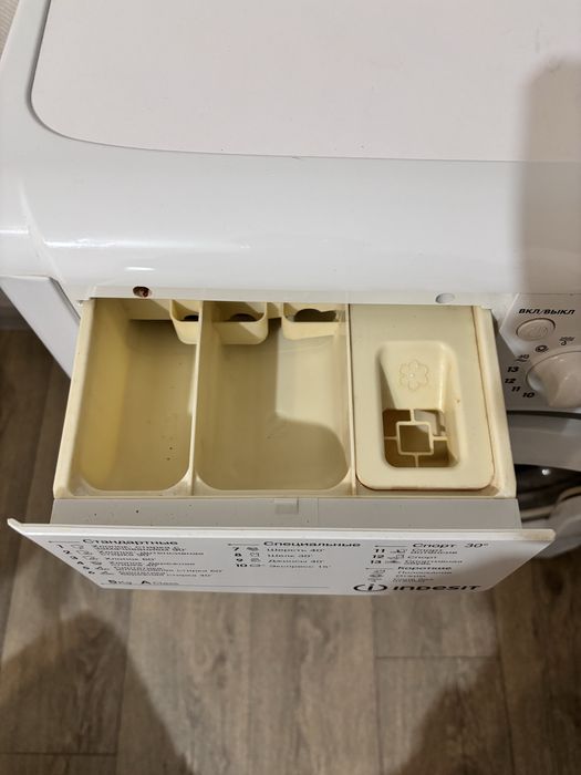 Стиральная машина Indesit
