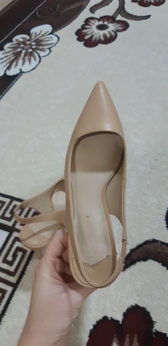 Продается женская обувь