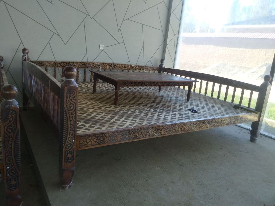 Suri Tapchan kiravat surilar