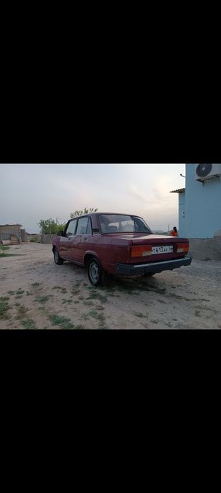 Машина сатылады.