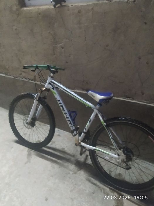 Продам спортивный велик срочно