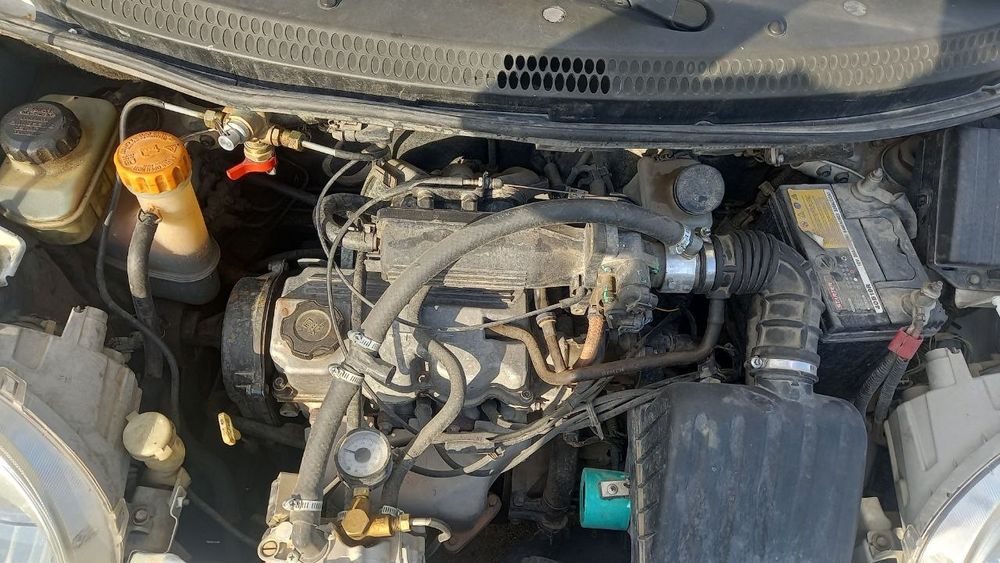 Matiz 2013 kapotda petno bor narxini kelishamiz