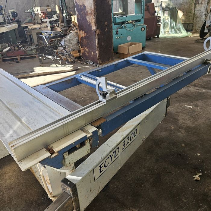 форматно разкройващ циркуляр 3200мм.с аспирация