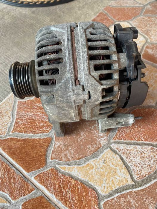 Vând alternator bosch in stare buna,grupul vag.