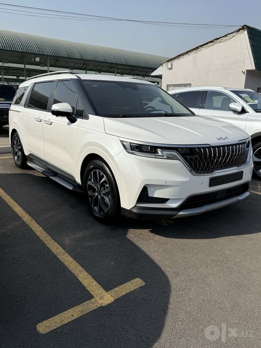 Kia carnival 7 mestniy