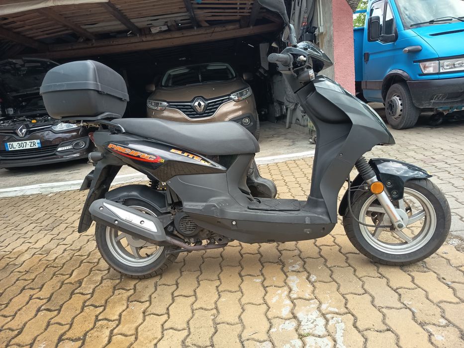 Scuter benzină 49.5 cm