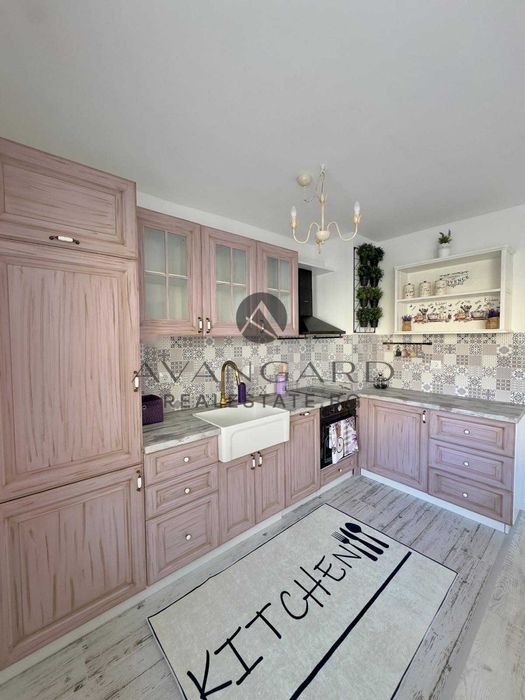 Продава се Тристаен апартамент в Пловдив, Христо Смирненски - 91 кв.м за 1034 €/кв.м - Снимка #2