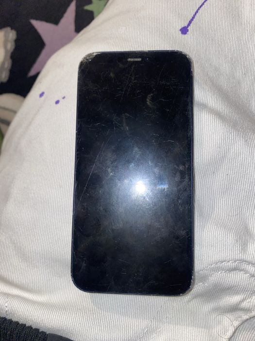 iPhone 12 mini – 64GB – Husa inclusa(pentru piese)