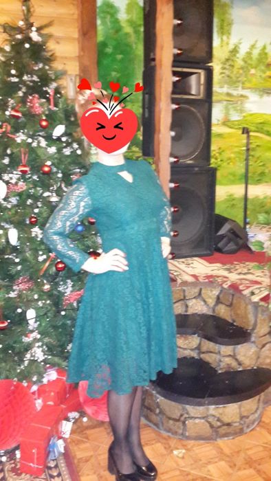 Продаю женское платье