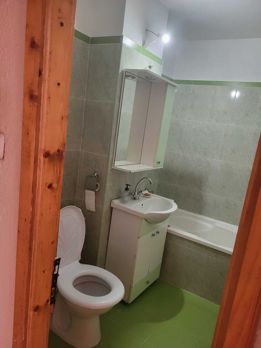 Apartament cu 2 camere de vanzare pe strada  9 mai