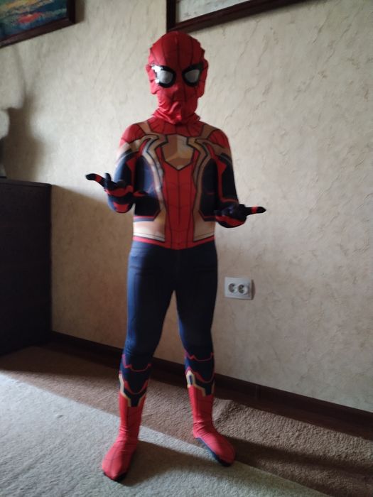 Костюм супер героев человек паук