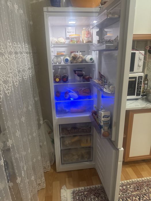 Холодильник сенсорный