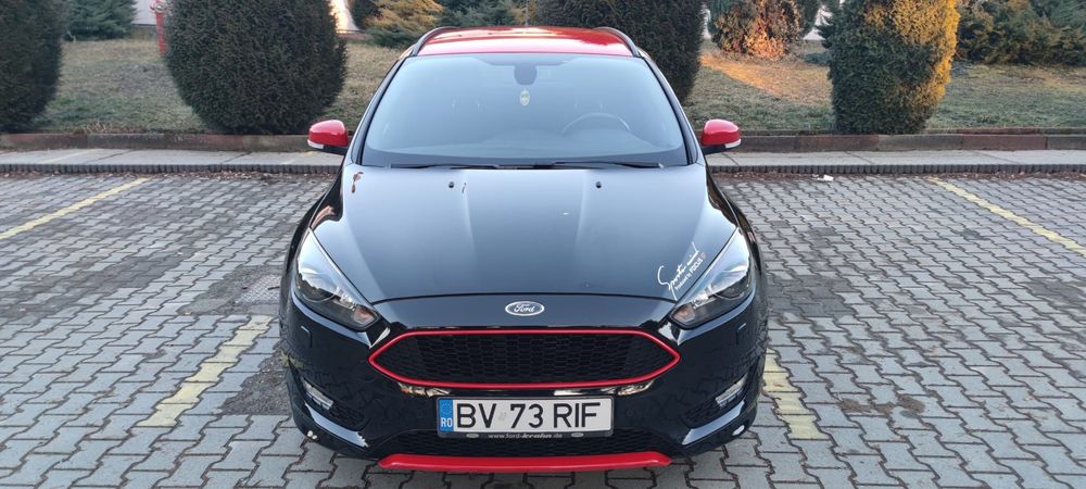 Ford Focus St Line in stare foarte buna.Revizii doar in reprezentanta.