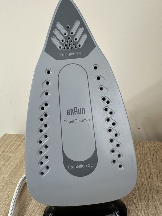 Утюг фирмы Braun