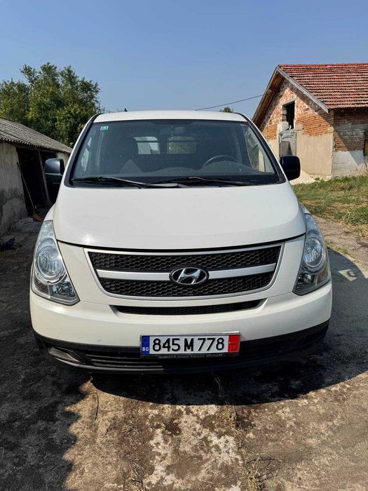 Hyundai H-1 / H300 (Товарен автомобил / N1) - За ремонт или части