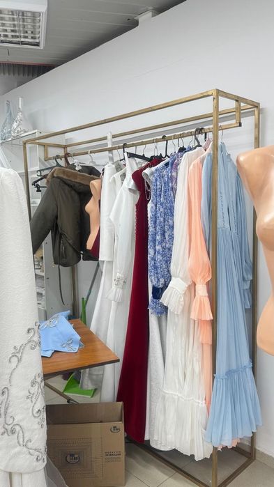 Вешалка для свадебный одежду