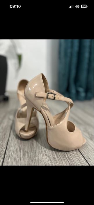 Sandale elegante cu platforma