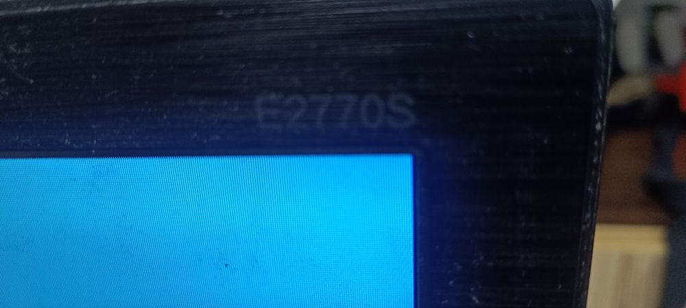 Компютр с монитор AOC