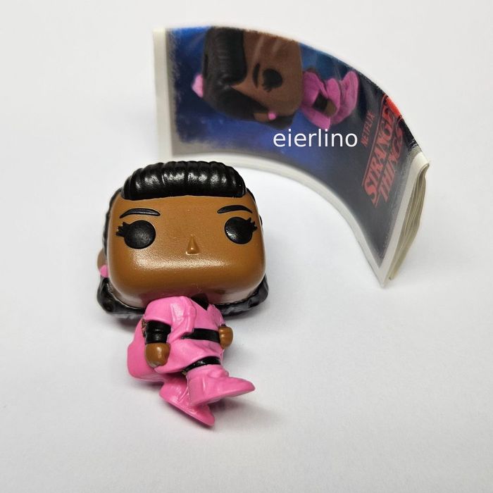 Stranger Things Kinder JOY фигури с книжки и въженца