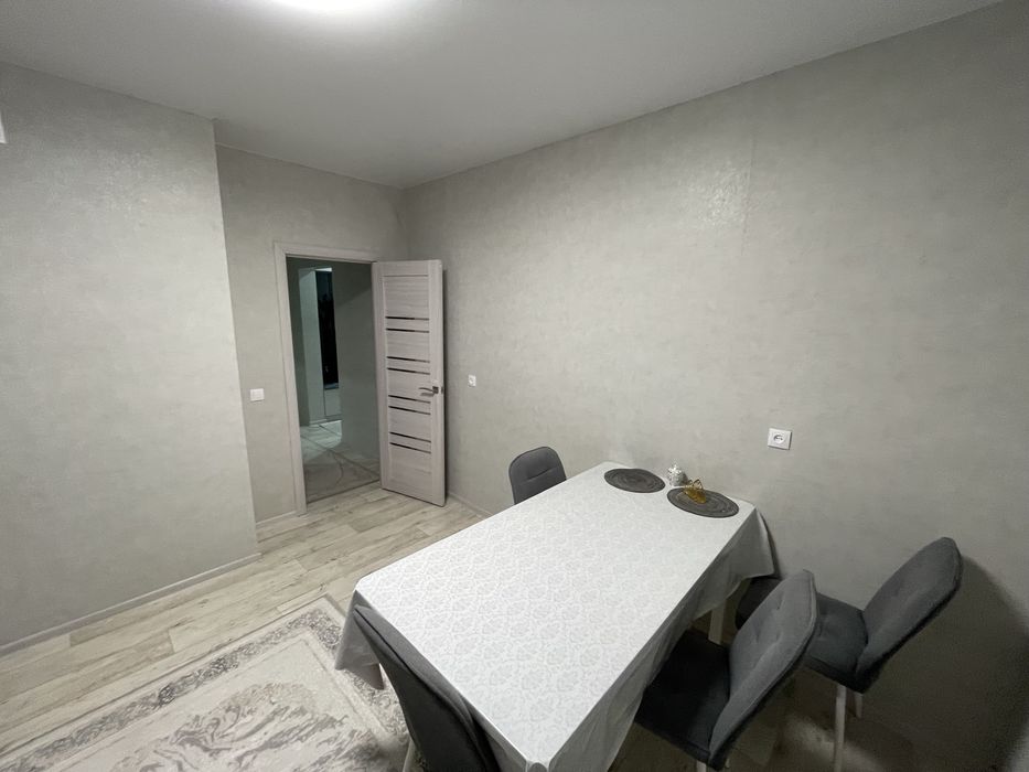 Продам 2шку на ул Базовая 2/3